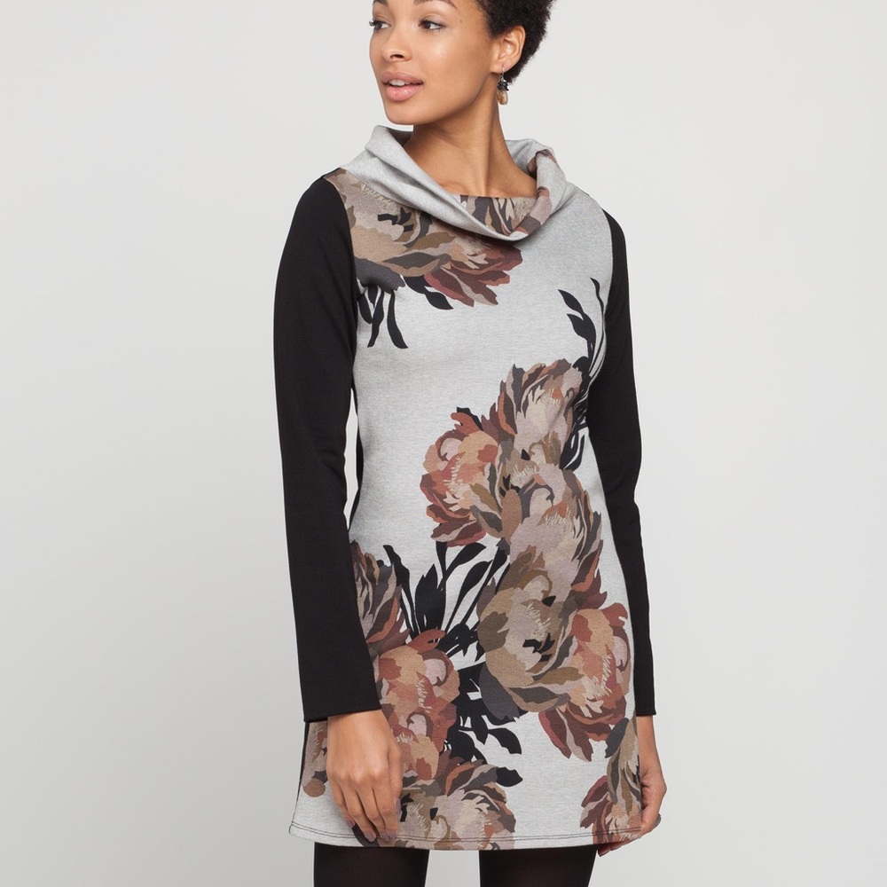 Kollontaï boat neckline tunic with flora print - Made in Canada
